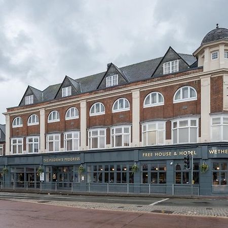 Pilgrims Progress Wetherspoon Bedford Exterior foto
